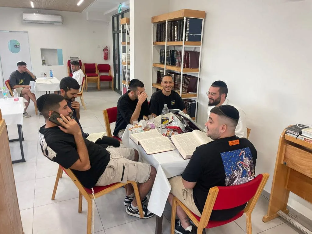 לימוד בחברותא בישיבה